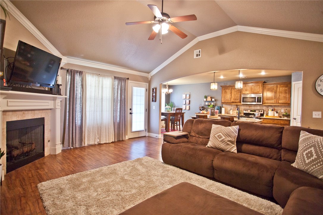 Riverwalk Farm Estate Ph III Bentonville - Residential