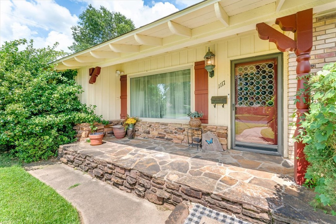 Discover a unique opportunity at 1117 Ranch DR in Springdale. This single-family residence, built in 1961, offers a distinctive living experience on a generous 1/3 acre lot. Three bedrooms provide comfortable and private retreats, each designed to accommodate individual needs and preferences. With two bathrooms, convenience and functionality are integrated seamlessly into the home's design. Both attached and detached garages, totalling 4 bays. Woodburning fireplace, enclosed sun porch, and in-ground private pool. Inquire today to schedule your showing. Will not go FHA/VA/RD, in-house, conventional, cash only.

Property sold AS IS. House is priced aggressively and in good condition. A fire damaged the detached garage.