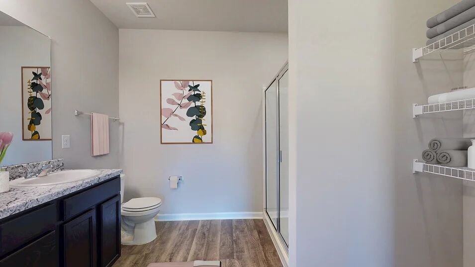 WALNUT HILL SUB PH VI-PEA RIDGE - Residential