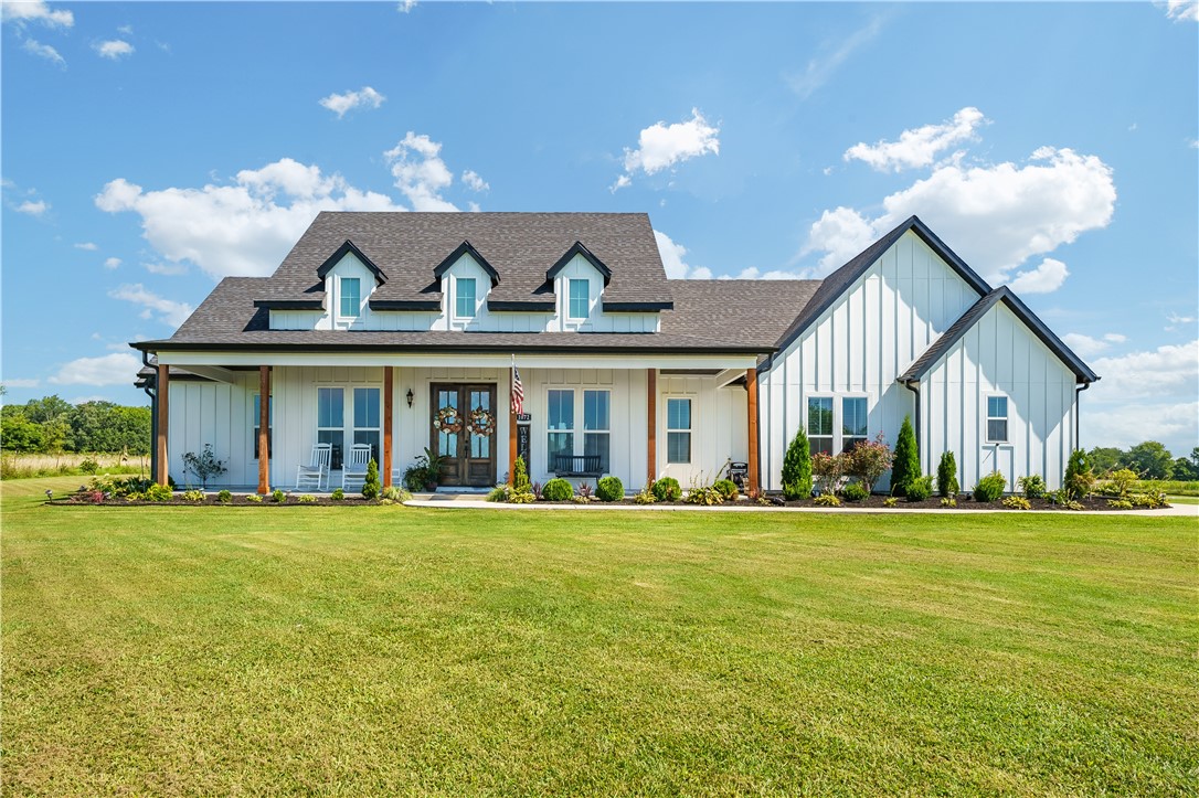 STR 24,19,32 HIGHFILL - Residential