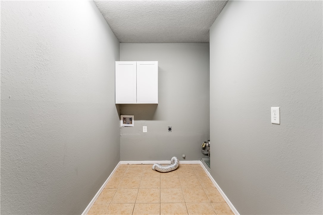Oak Hill Iii Ph 1 Rogers - Residential Lease