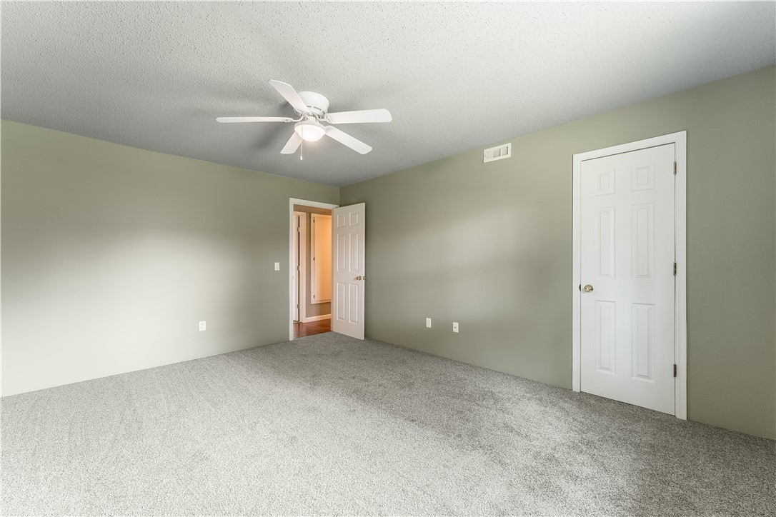 Oak Hill Iii Ph 1 Rogers - Residential Lease