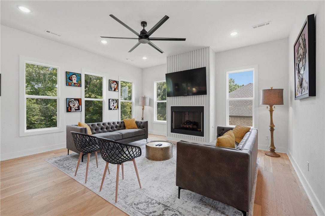 Sugar Creek Residence Cmnty Ph I - Residential