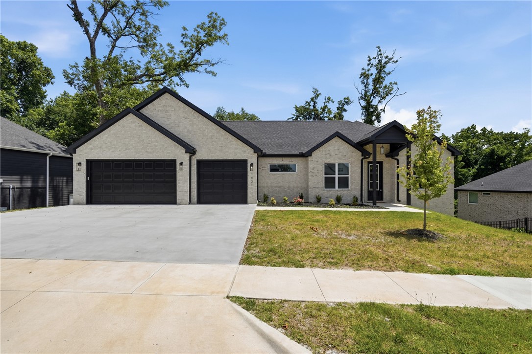 Sugar Creek Residence Cmnty Ph I - Residential