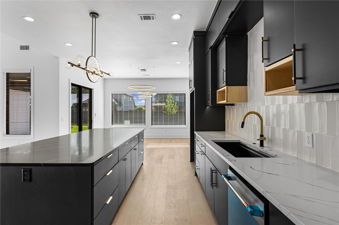 Soaring At Scissortail Sub Rogers - Residential