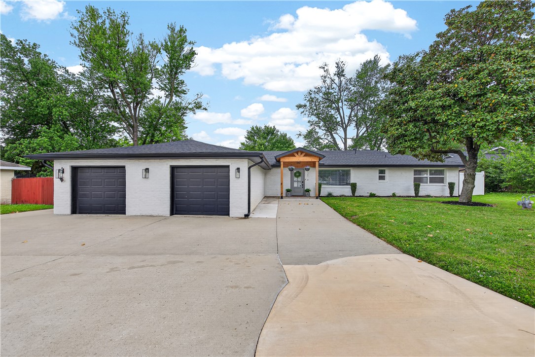 Welcome home to where convenience meets comfort in the heart of Northwest Arkansas.

Ideally located just minutes from vibrant downtown Rogers and the scenic beauty of Beaver Lake and Lake Atalanta, this inviting home offers the perfect blend of accessibility and relaxed living.

Inside, the home features a functional, easy-flow layout designed for everyday living. Spacious living area provides plenty of room to gather, while large windows invite in natural light, creating a warm and welcoming atmosphere. The kitchen offers ample storage and workspace, making it both practical and comfortable for cooking and entertaining.

The property’s outdoor space adds to its appeal, offering room to relax, garden, or simply enjoy the peaceful surroundings. Whether you’re sipping your morning coffee or hosting friends and family, the setting provides a sense of privacy while still being close to everything Rogers has to offer.

A wonderful opportunity to enjoy comfortable living in a highly desirable and growing area.