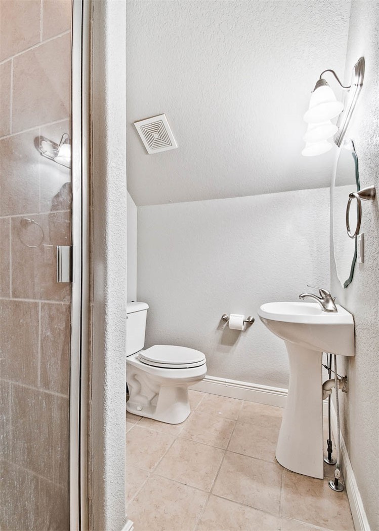 Churchill Sub Bvv - Residential