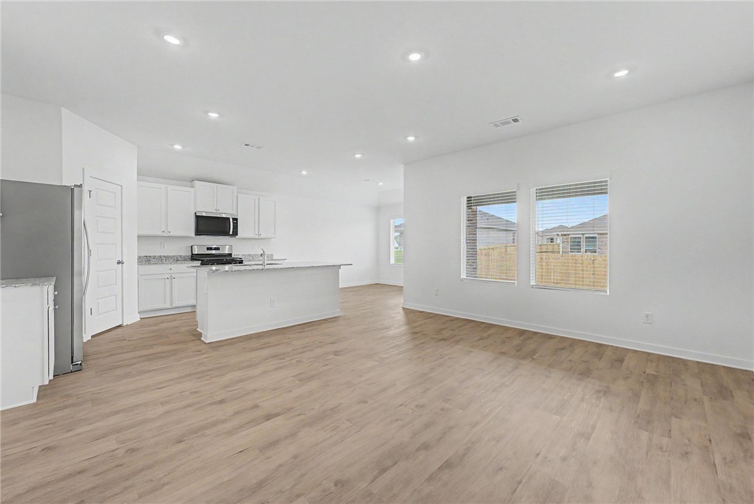 West Wind, Phase 1 - Residential Lease