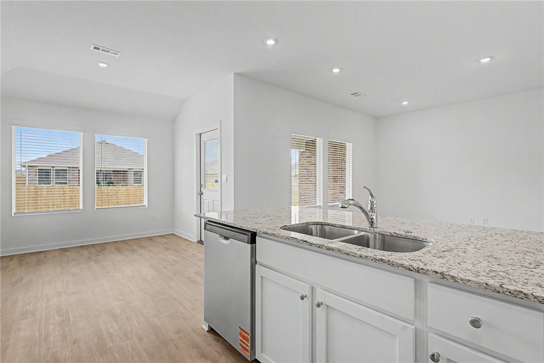 West Wind, Phase 1 - Residential Lease