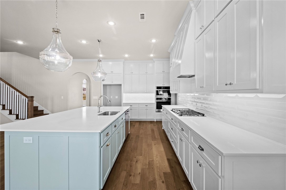 County Line Square - Residential