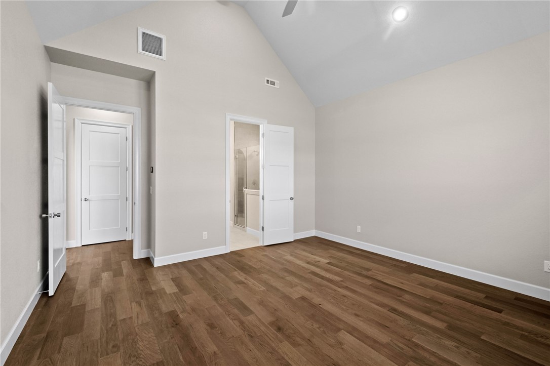 County Line Square - Residential