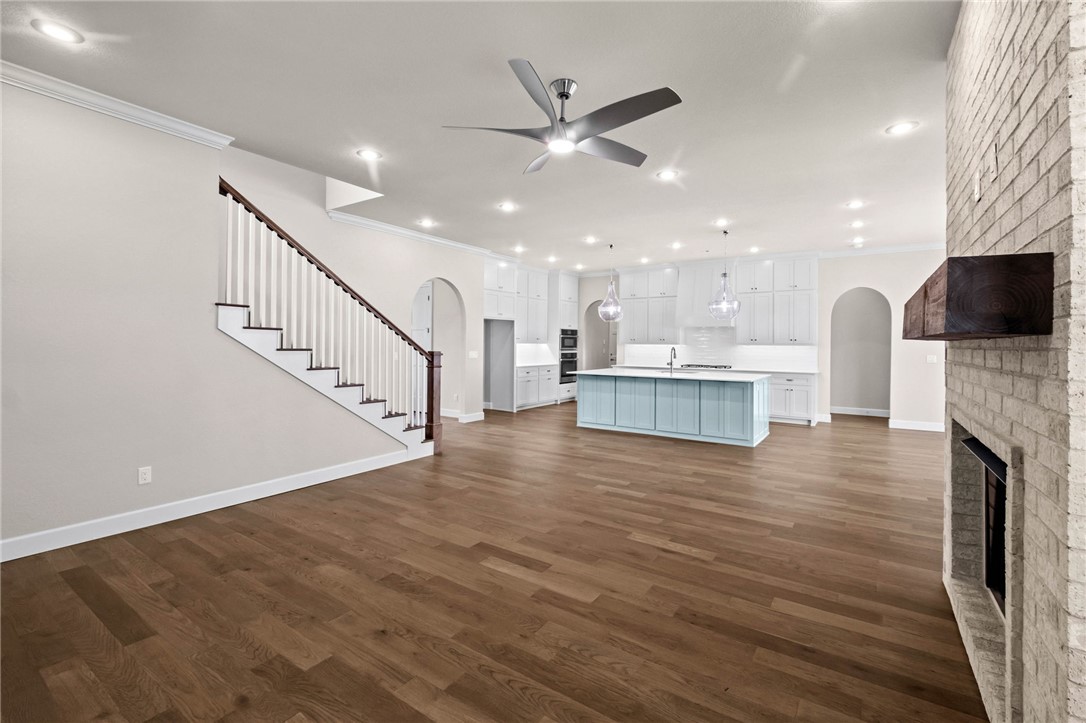 County Line Square - Residential