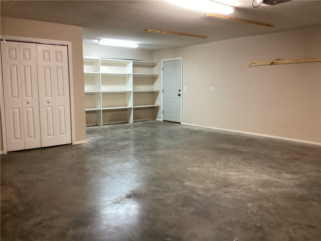 Kensington Add Ph V - Residential Lease