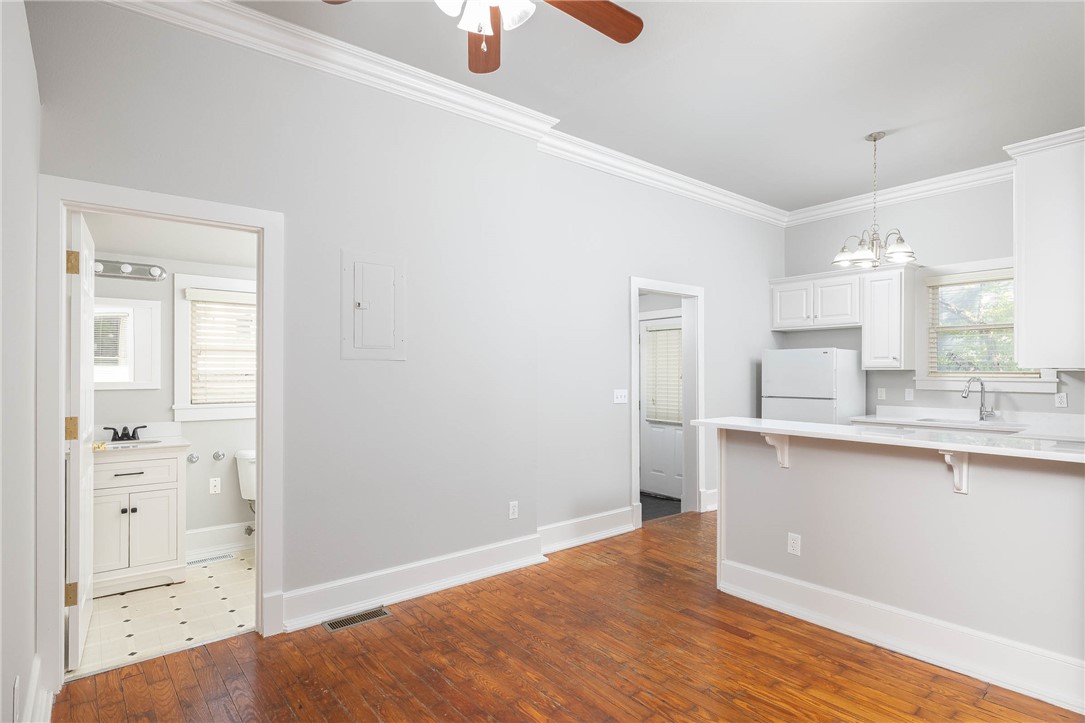 COUNTY COURT - Residential Lease
