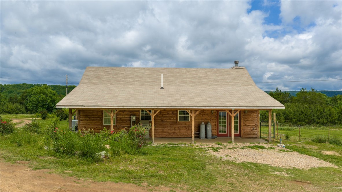 Nestled in the heart of the Ozarks, this property offers the perfect blend of privacy, space, and country living. Situated on a spacious 2.7+/- acre lot, 16009 Bradshaw Lane features scenic surroundings, room to roam, and endless potential for outdoor enjoyment. Whether you're looking for a full-time residence, weekend retreat, or investment opportunity, this property delivers tranquility while still being conveniently located near I-49 for easy access to Fort Smith and NWA. Enjoy Mountainburg living with plenty of space for entertaining, relaxing, or simply taking in the natural beauty that surrounds you.
