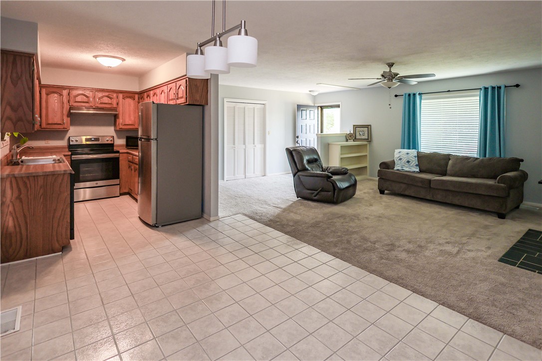 Unit 111 Holiday Island - Residential