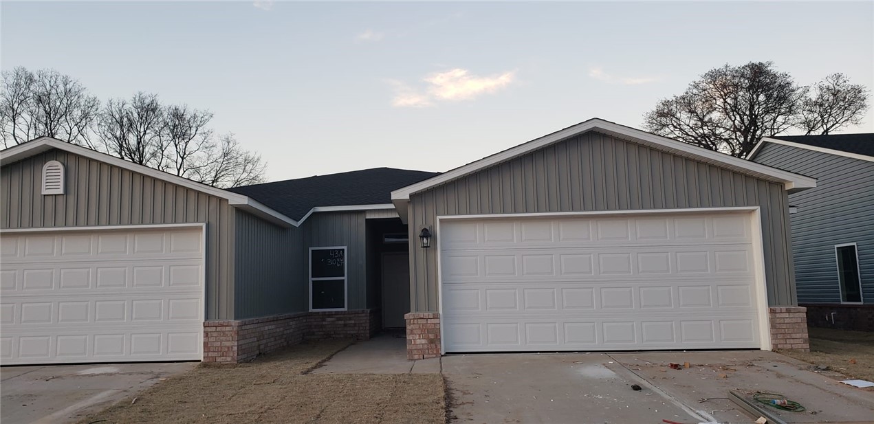 Woodward Park Ph Ii Highfill - Residential Lease