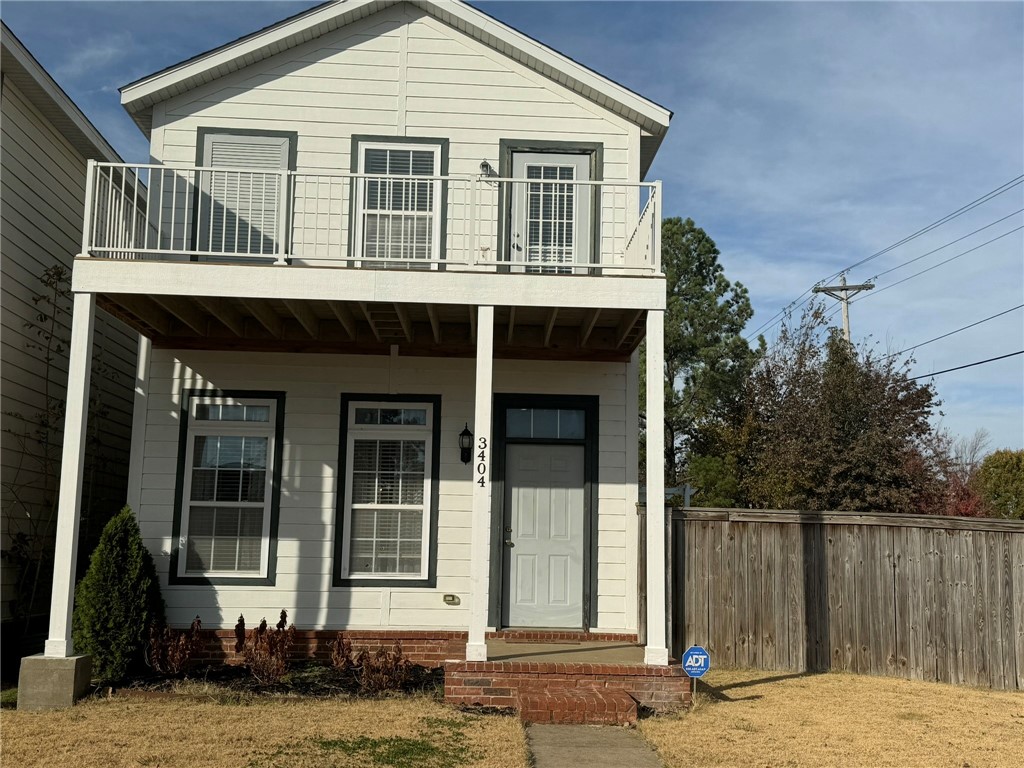 This spacious 3-bedroom, 2.5-bathroom gem spans 1,625 sqft on a generous 0.23-acre lot. Ideal for families and students, it's just a 10-minute drive to the University of Arkansas. The property is fully fenced, offering privacy and security, with a convenient rear-entry 2-car garage. The Gary Hampton Softball Complex across the road provides recreational opportunities and beautiful views. This home seamlessly combines space and location, making it a perfect choice for a comfortable and connected lifestyle.