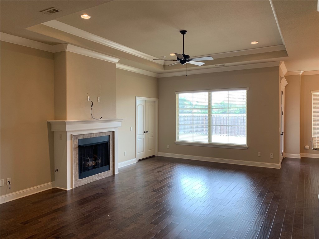 Legendary Sub Ph I Springdale - Residential Lease