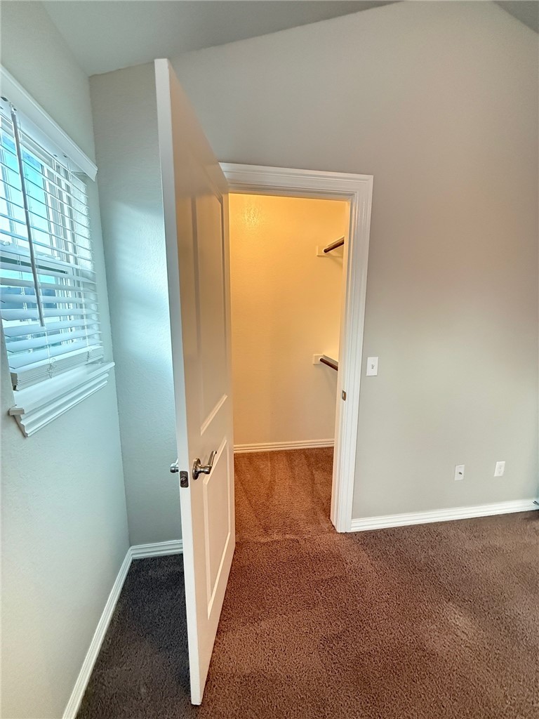 SHADOWBROOKE AT THE PEAKS HORIZ PROP RE - Residential Lease