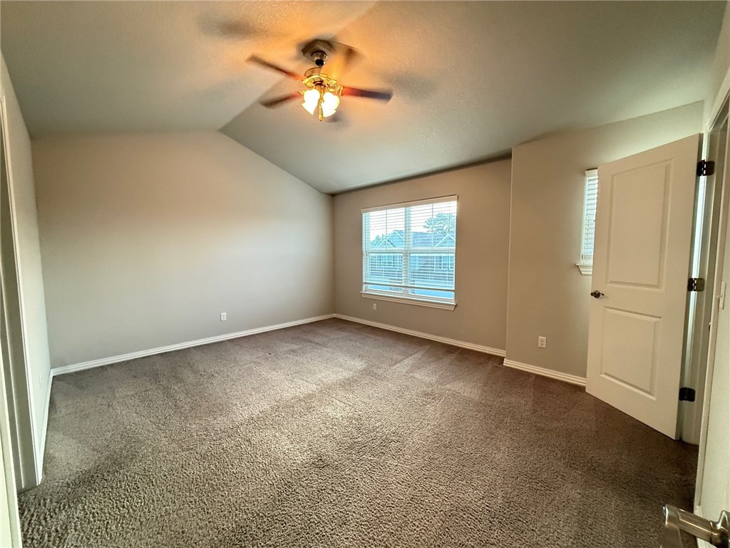 SHADOWBROOKE AT THE PEAKS HORIZ PROP RE - Residential Lease
