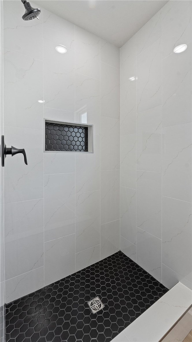 Pea Ridge Pointe - Residential Lease