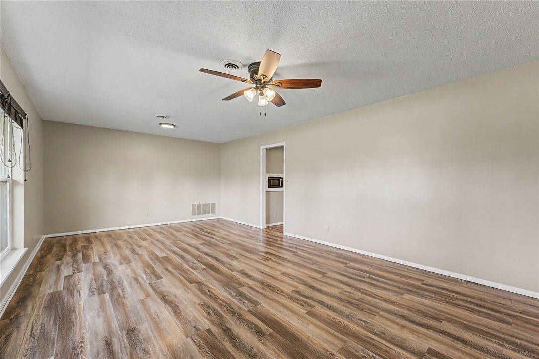 Crescent Heights Add Rogers - Residential