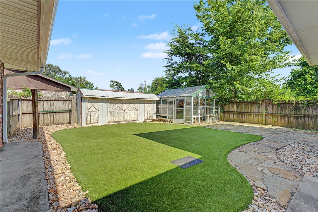 Crescent Heights Add Rogers - Residential