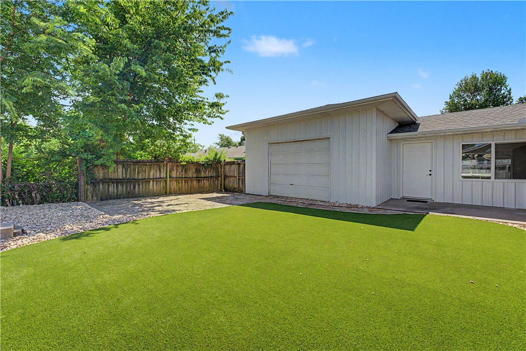 Crescent Heights Add Rogers - Residential