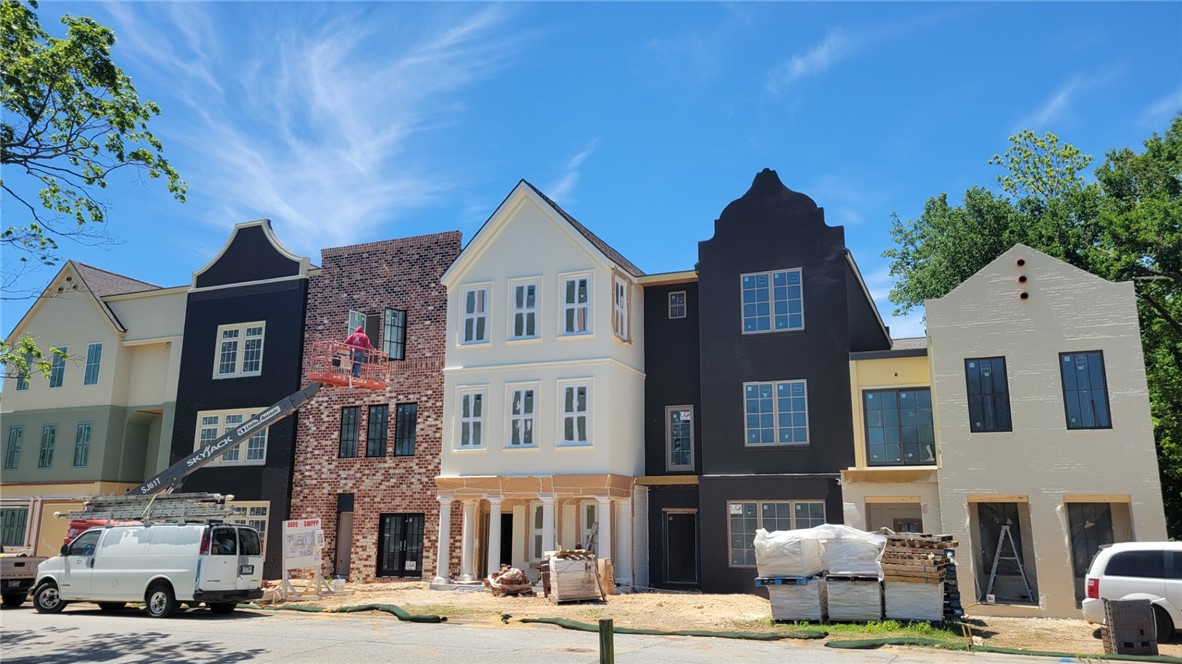 Incredibly detailed traditional finishes that will stand out in the market. Each unit is individually finished with curated designs. 2 car attached garages. Option for elevators in most units.