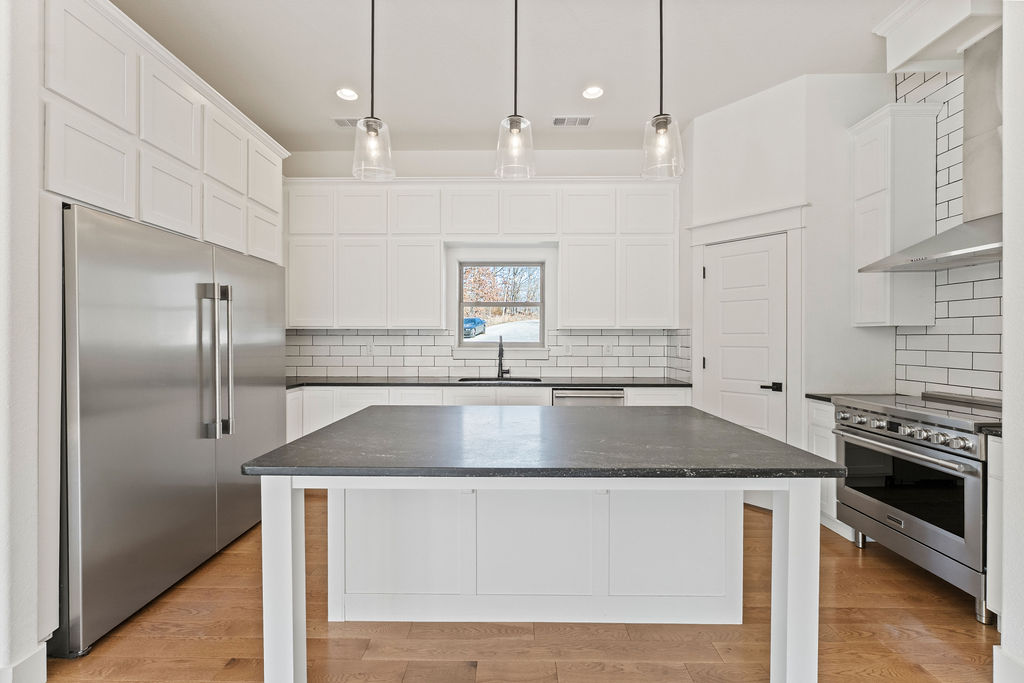 Sussex Sub Bvv - Residential Lease