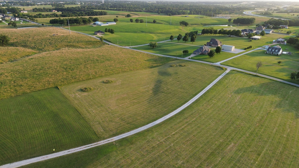 Tontitown Outlots - Land