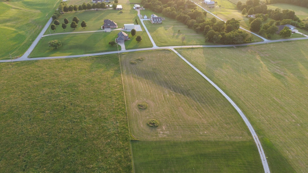 Tontitown Outlots - Land