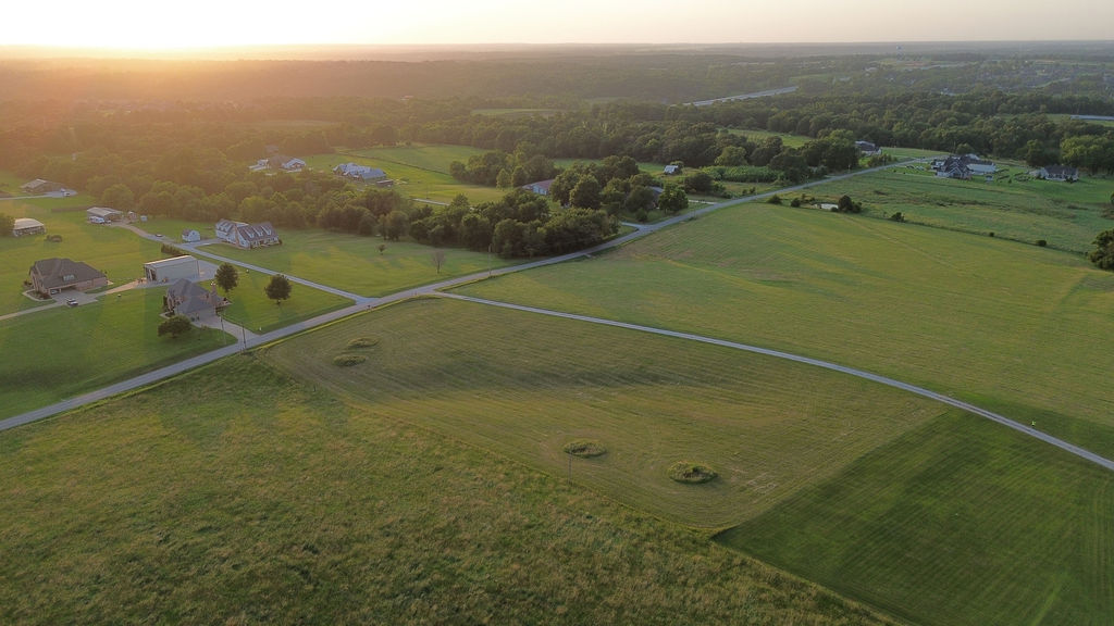 Tontitown Outlots - Land