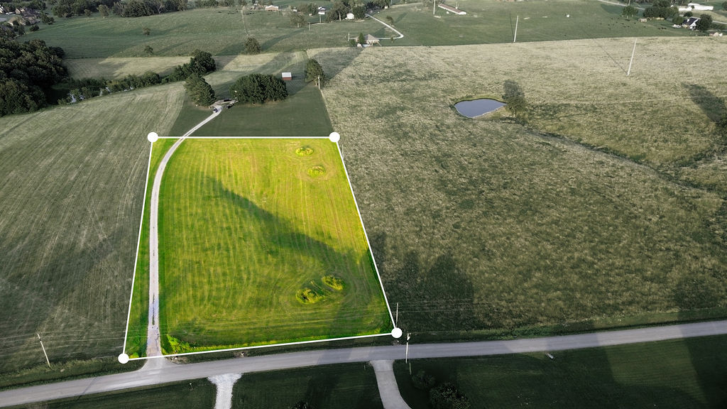 Tontitown Outlots - Land