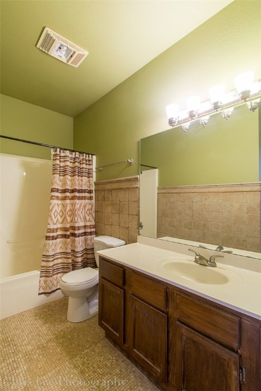 Salem Village - Residential