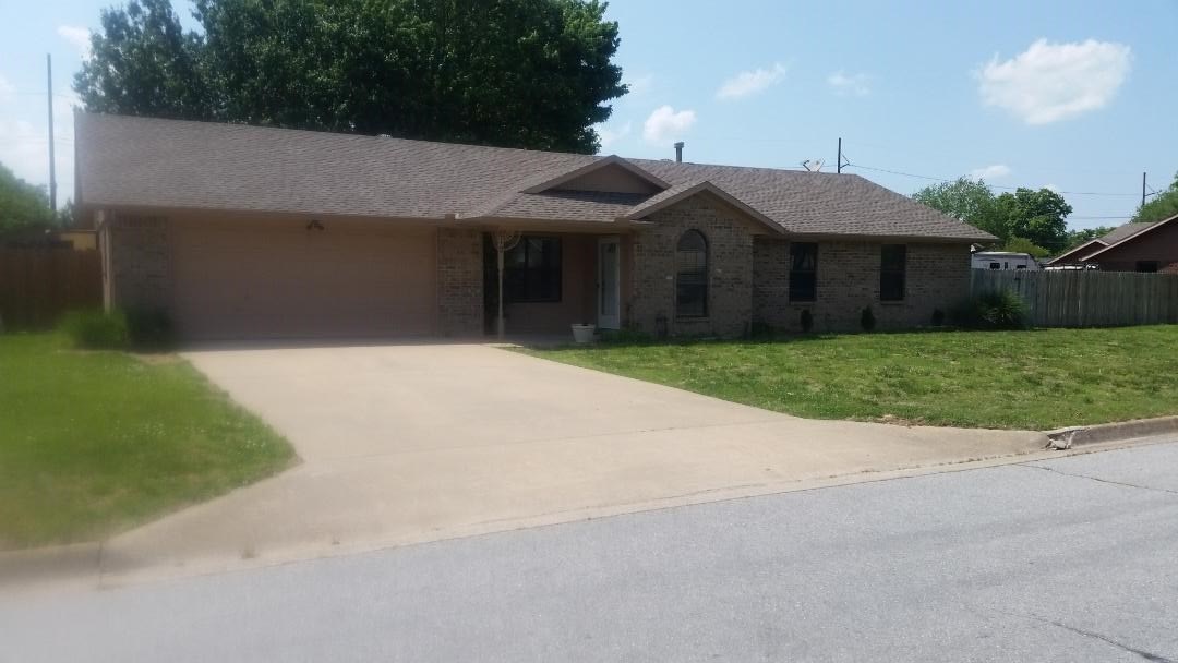Well keep HOME IN THE MOST DESIRABLE PART OF LOWELL. CLOSE TO EVERYTHING. HOME HAS 3 BEDROOMS, 2 BATHS, SPACIOUS KITCHEN, GRANITE COUNTER TOPS. LOCATED IN A GREAT QUITE NEIGHBORHOOD. BONUS ROOM, COULD BE USED AS AN OFFICE OR 4,BEDROOM.