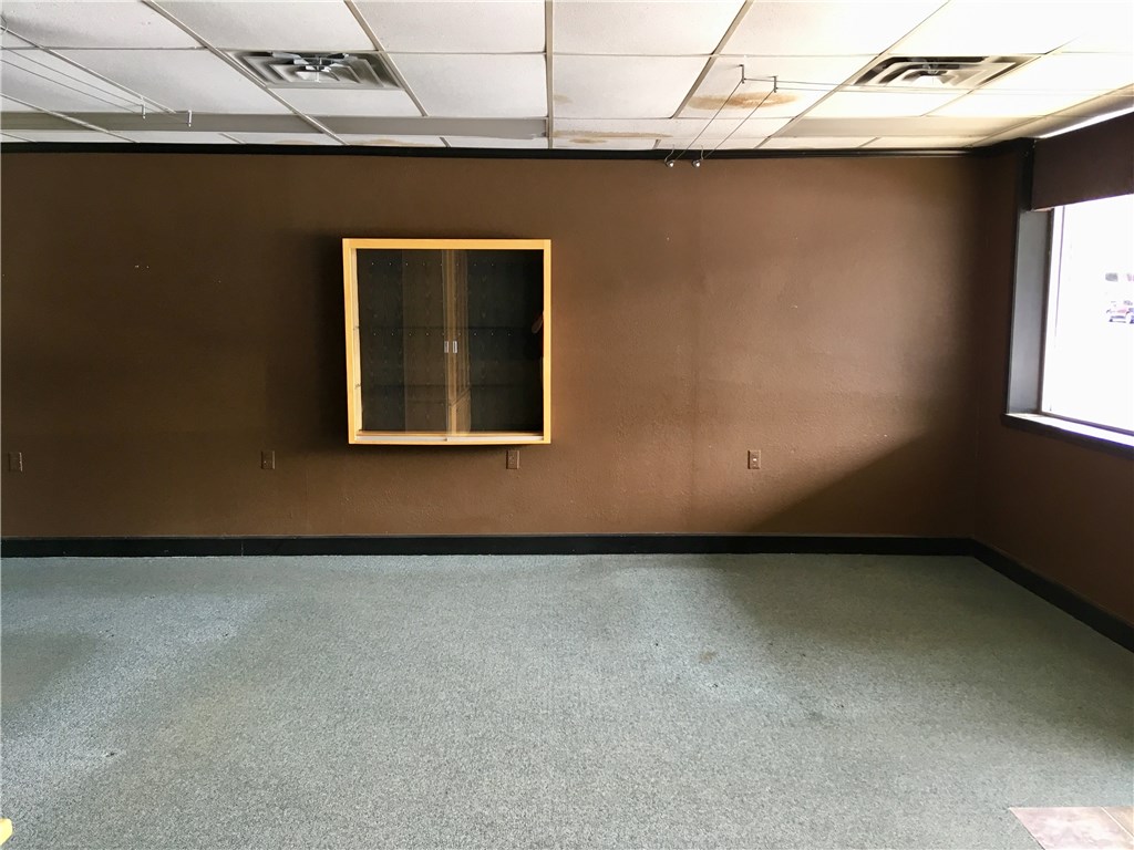 Fayetteville Outlots - Commercial Lease