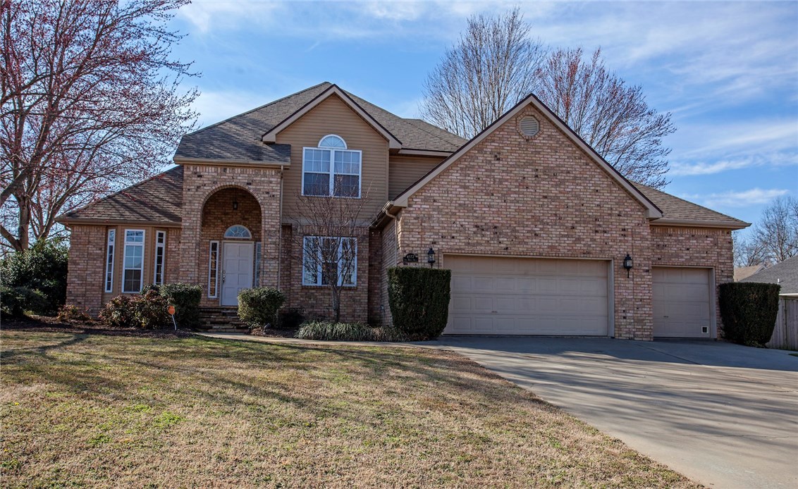 Beautiful 4BR/2.5BA/3 car-garage home in Bridgeport Ph I features beautiful entry. Formal living room boasts of trey ceilings & wood floors. Eat-in kitchen has quartz counter tops, stainless appliances, built-ins & slate floors. Large family room w/fireplace, unique ceilings, built-ins & access to the screened-in porch and great backyard. Large MB w/trey ceiling, master bath w/walk-in closet, and more! Near Wedington, I-49, shopping, restaurants and more. Don't miss the chance to call this home yours!