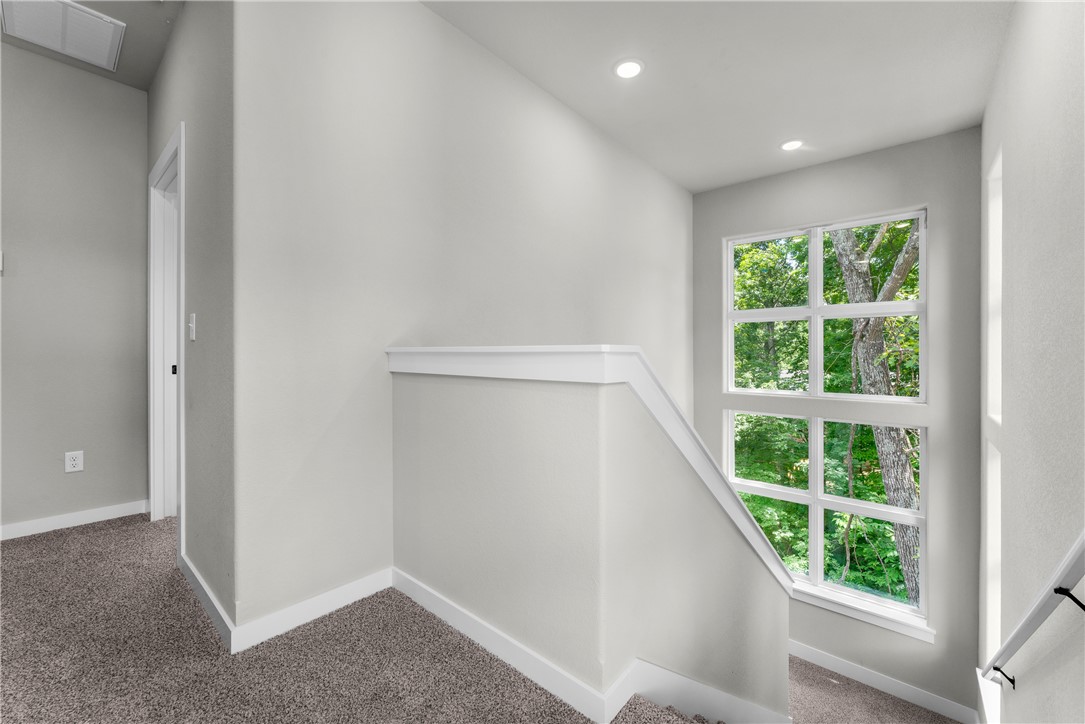 Jura Sub Bvv - Residential Lease