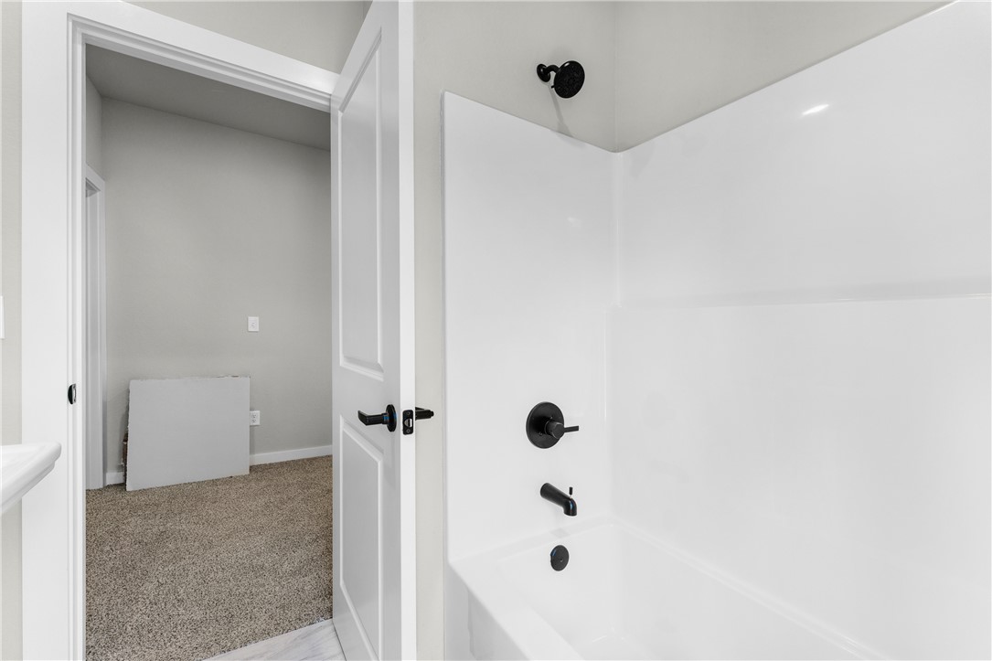 Jura Sub Bvv - Residential Lease