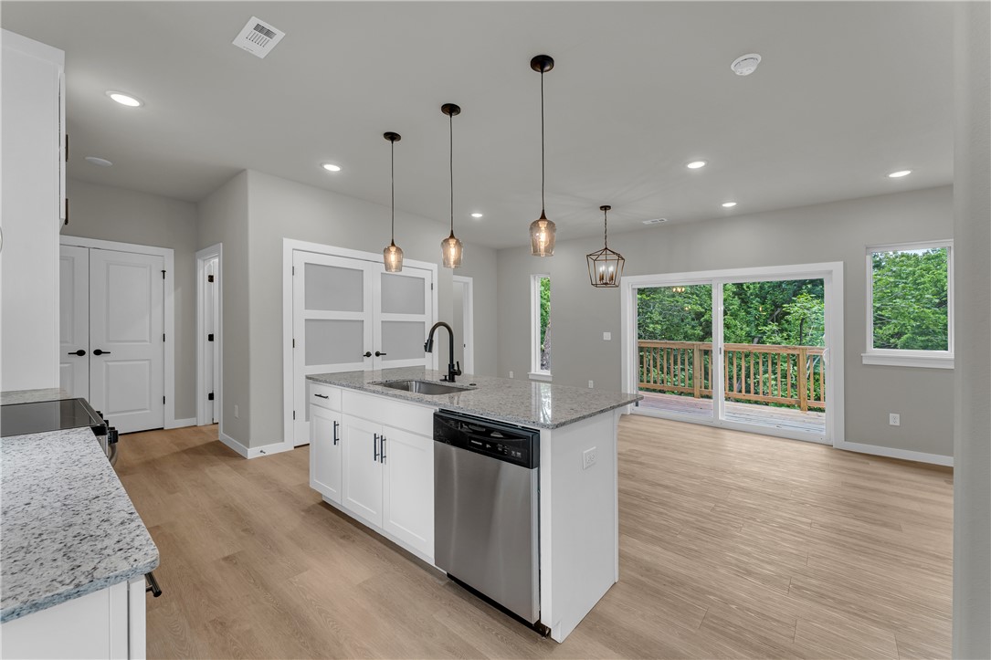 Jura Sub Bvv - Residential Lease