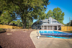 Rolling Hills - Residential