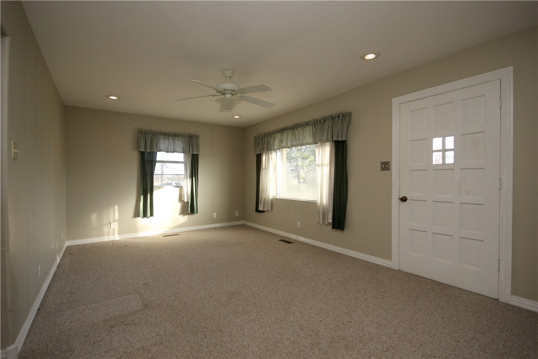 Elm Spgs Outlots - Residential