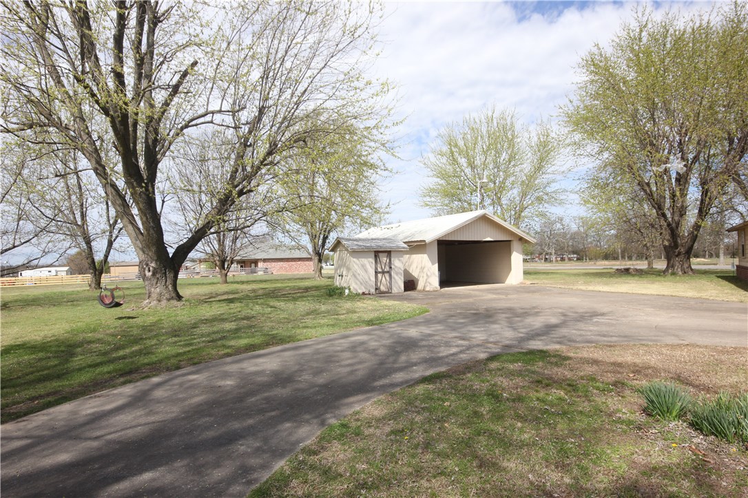 Elm Spgs Outlots - Residential