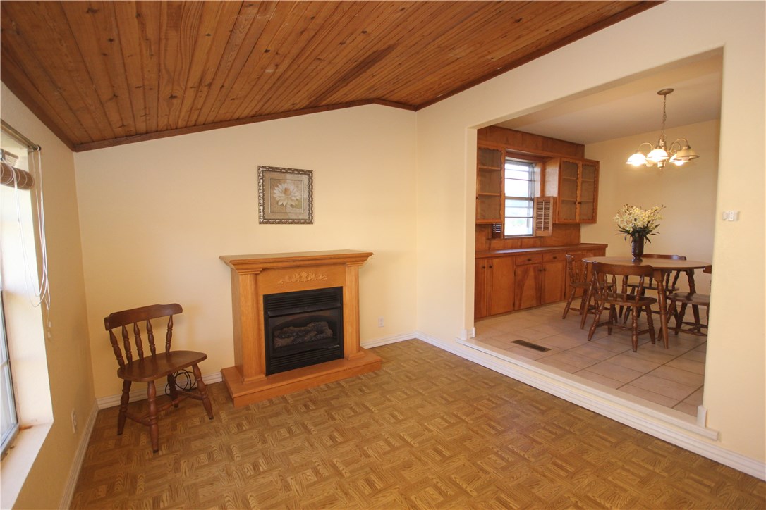 Elm Spgs Outlots - Residential