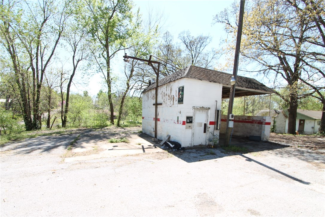 Johnsons Add Cave Spgs - Commercial Sale