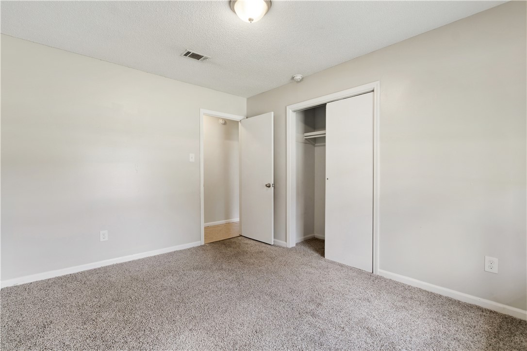 New Yorkwood - Residential