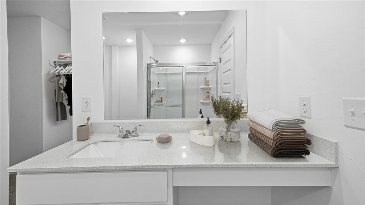 CHESTNUT FARMS-LOWELL - Residential