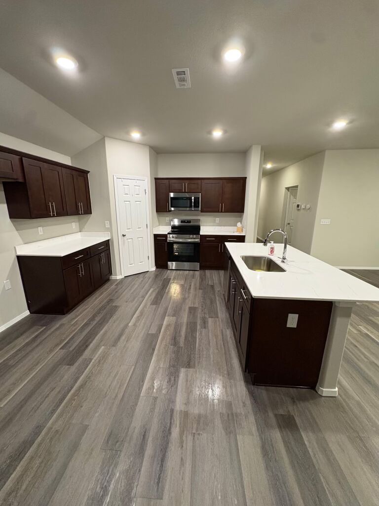 Crystal Springs II - Residential Lease
